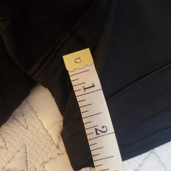 Black Shorts with buttons - Picture 4 of 5